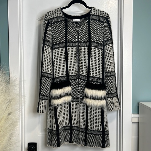 Sioni Black & White Open Front Plaid Eyelash Long Sleeved Cardigan. Size Large. - Picture 1 of 12